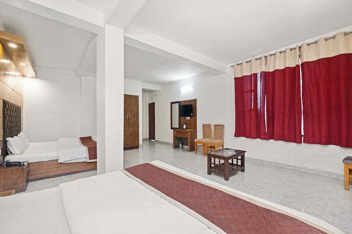 Room 9 of 54