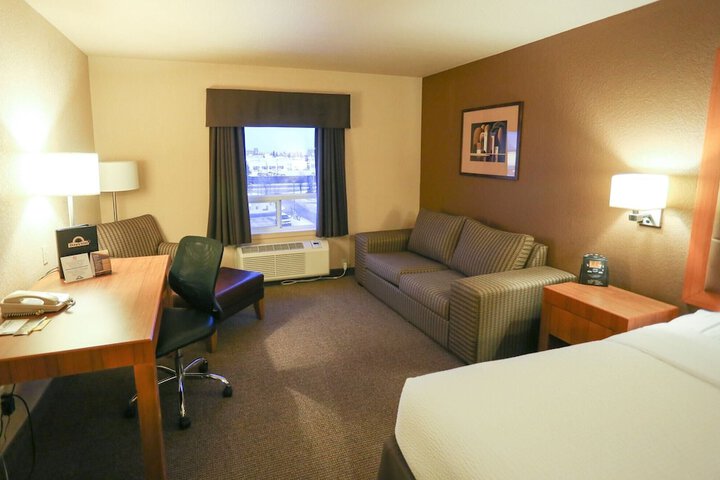 Room 12 of 110