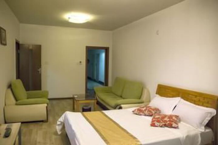 Room 18 of 40