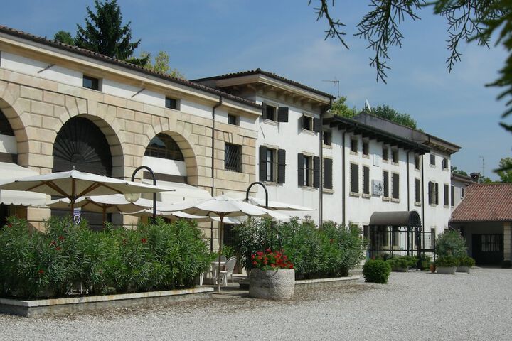 Hotel 2 of 22