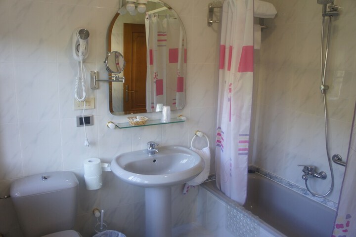 Room 14 of 62