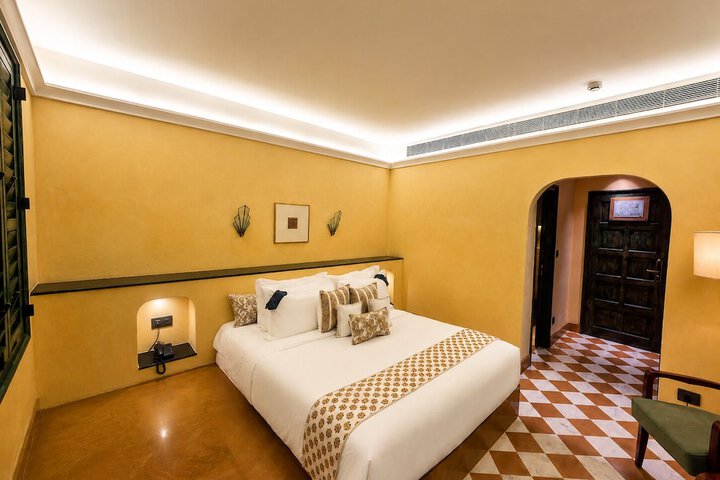 Room 47 of 64