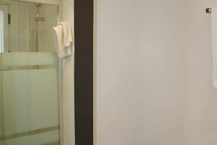 Room 25 of 34
