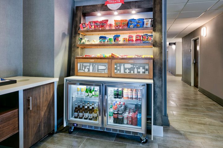 Snack bar