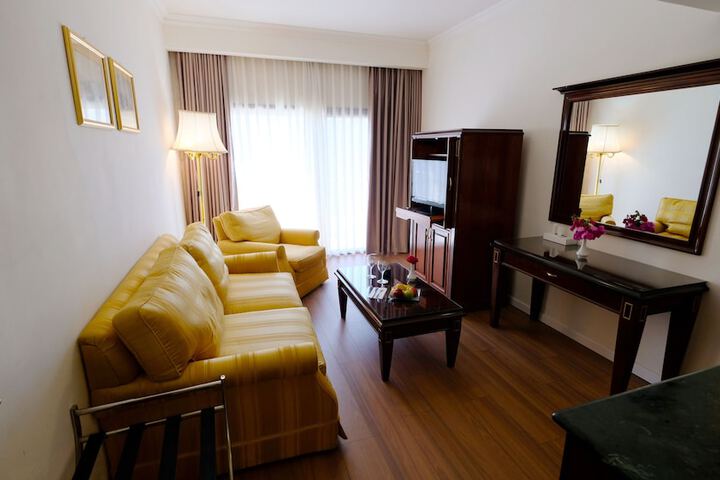 Room 26 of 53