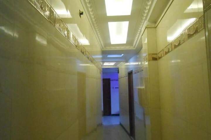 Ballroom/Hall 18 of 25