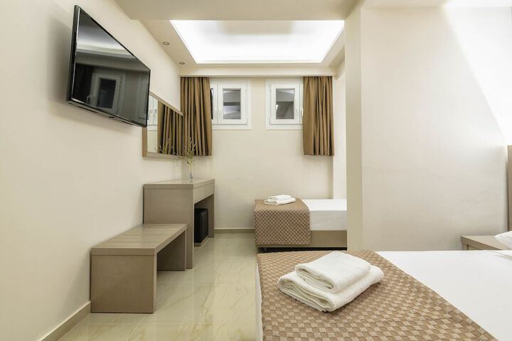 Room 38 of 138
