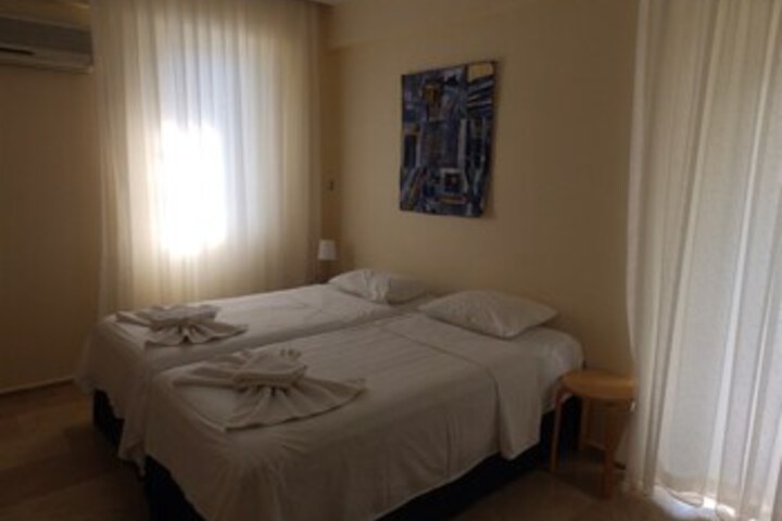 Room 26 of 66