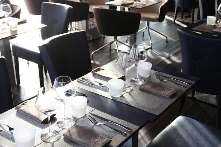 Dining 53 of 87