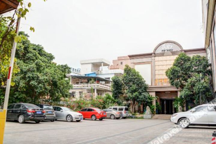 Hotel 6 of 41