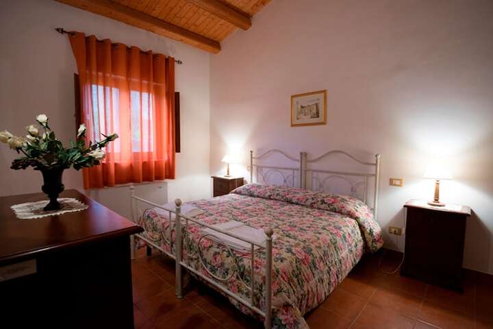 Room 12 of 32