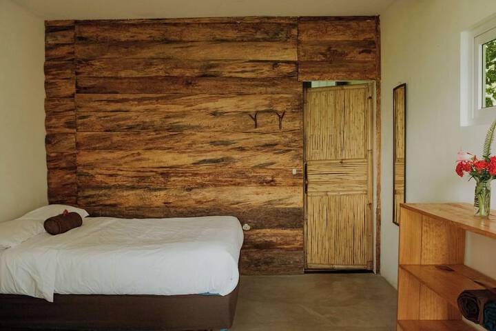 Room 75 of 148