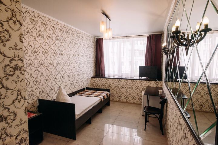 Room 2 of 47