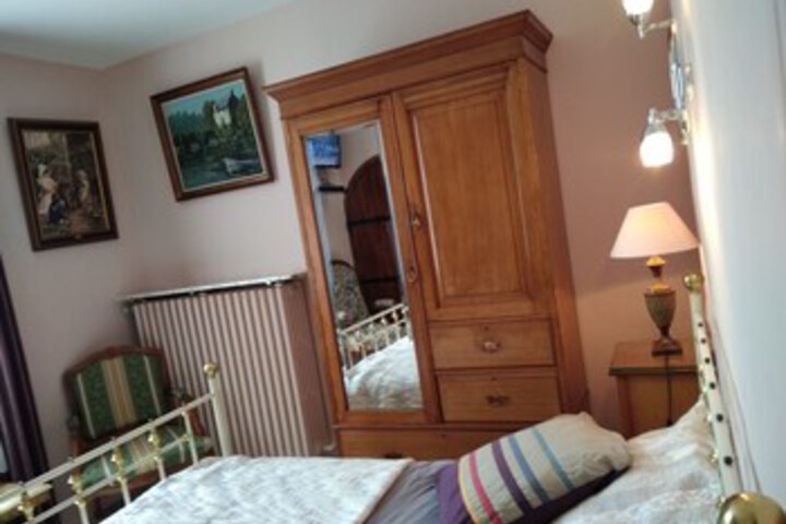 Room 11 of 22