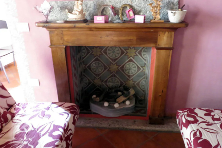 Room 4 of 23