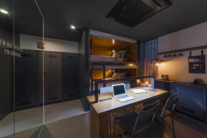 Room 26 of 117