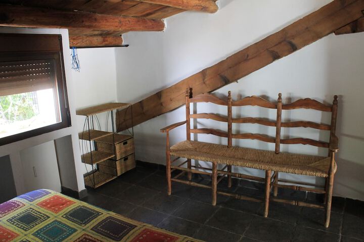 Room 5 of 43