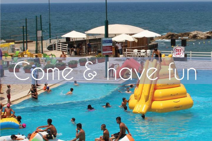 Pool Hotel