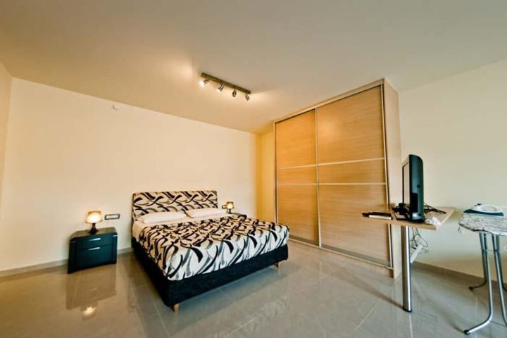 Room 15 of 85