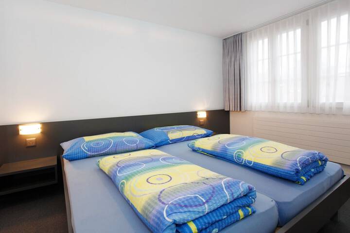 Room 9 of 46
