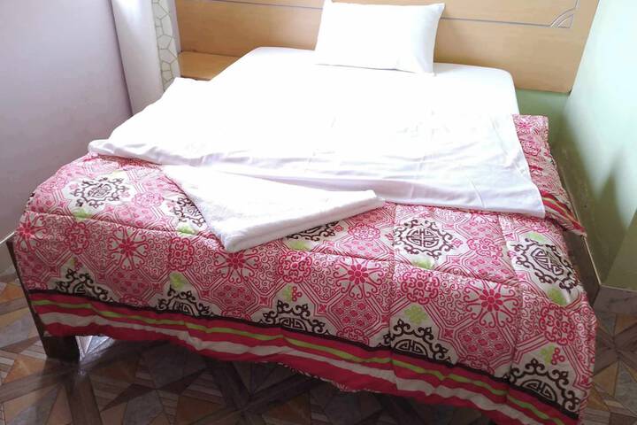 Room 10 of 66