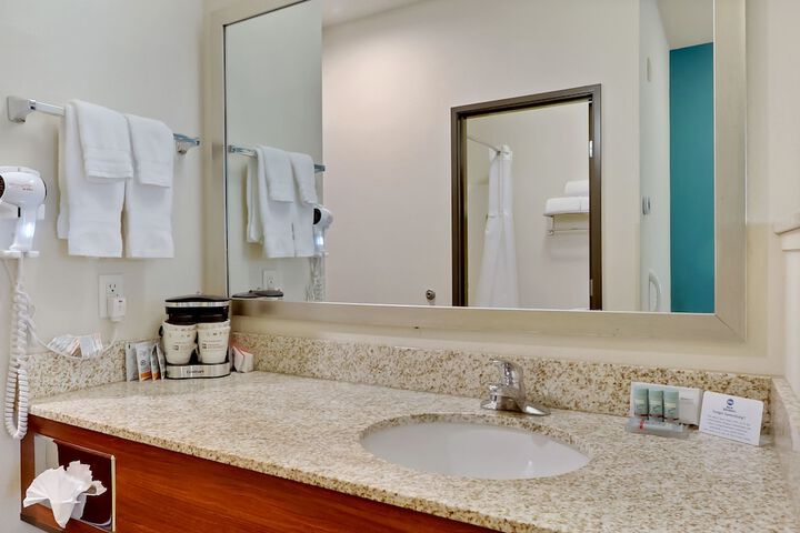 Bathroom sink