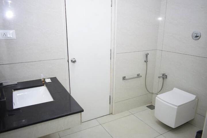 Room 20 of 35