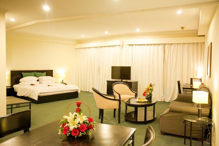 Room 5 of 53