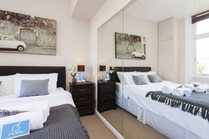 Room 16 of 20