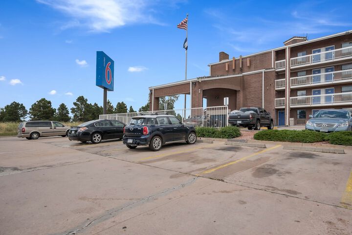 Hotel Entry