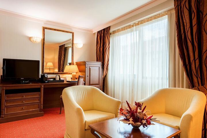 Room 21 of 84