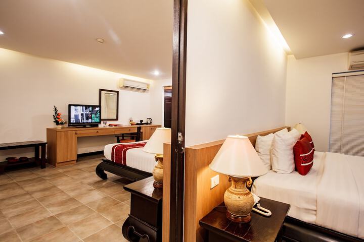 Room 14 of 78