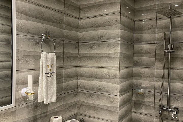 Room 43 of 54