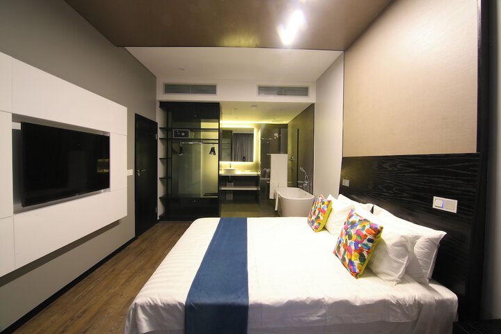 Room 20 of 56