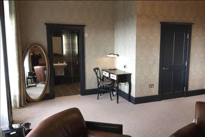 Room 47 of 107