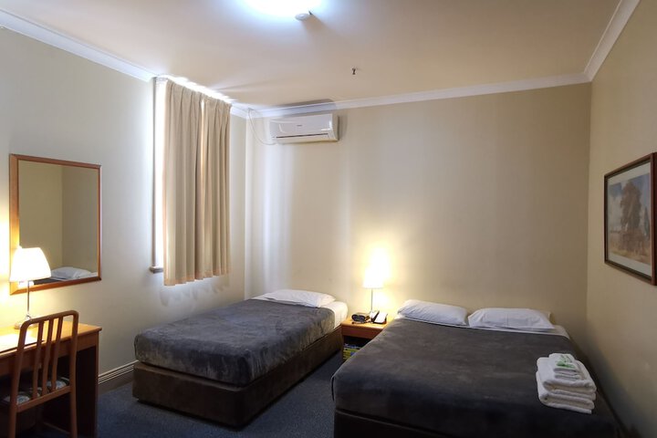Room 31 of 73