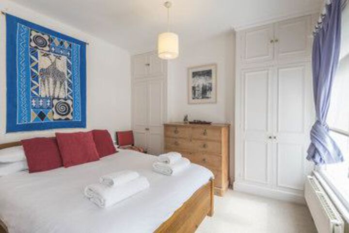 Room 7 of 19