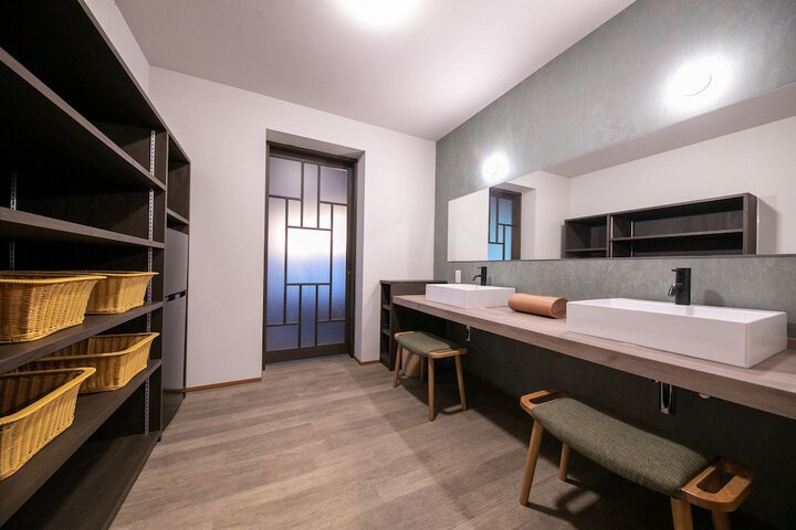 Room 22 of 110