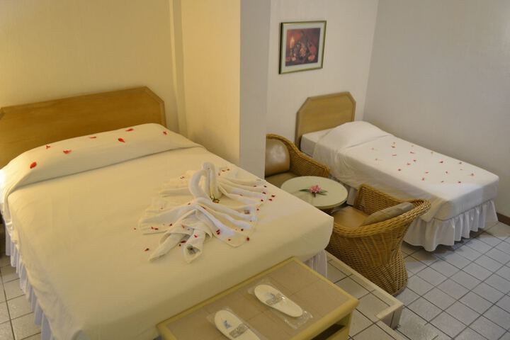 Room 12 of 31