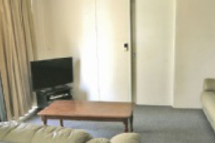 Room 128 of 180