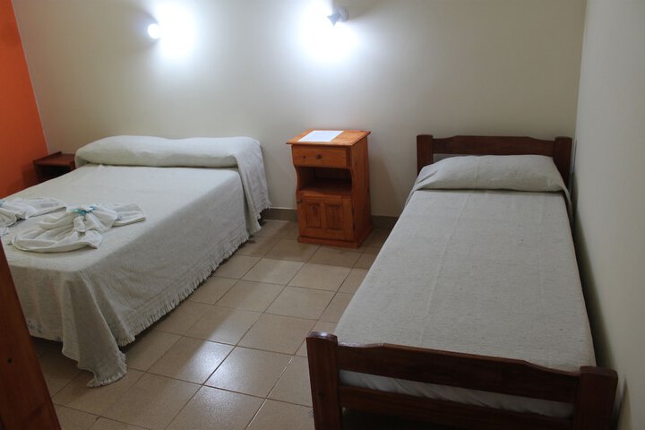 Room 8 of 34