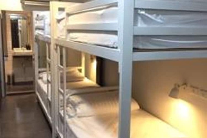 Room 9 of 60