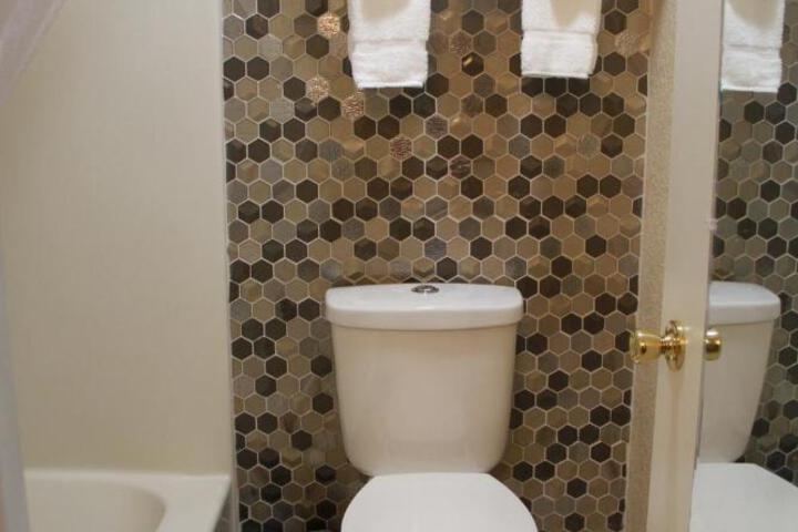 Double Accessible Queen Size Bed (2 of 3)