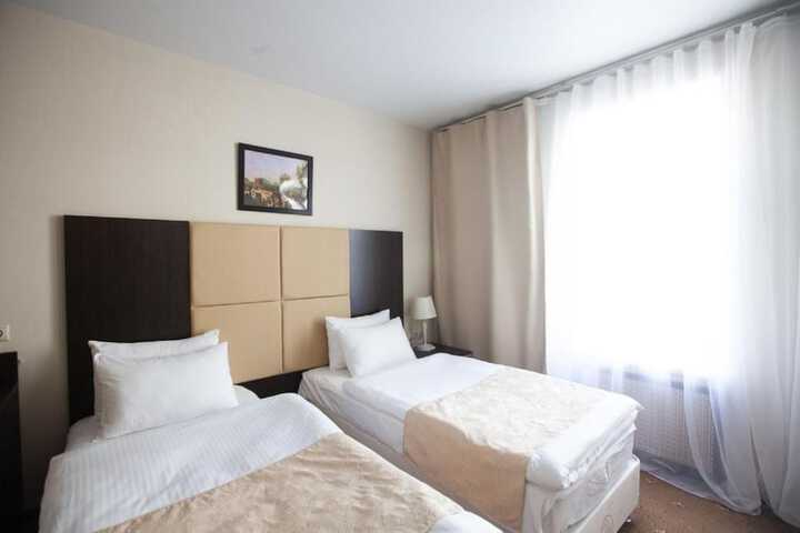 Room 16 of 46