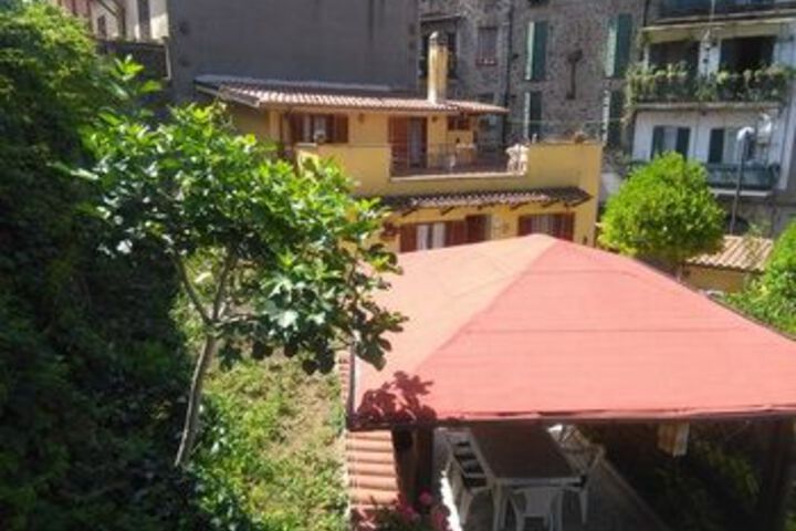 Hotel Exterior 7 of 16