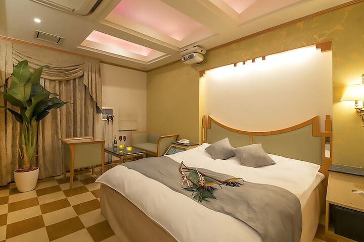 Room 10 of 41