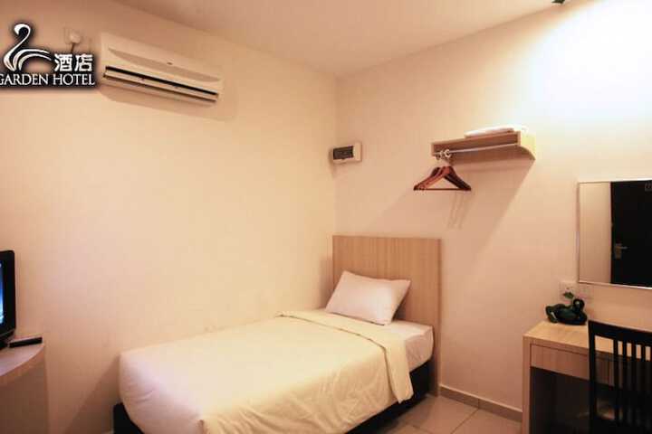 Room 7 of 69