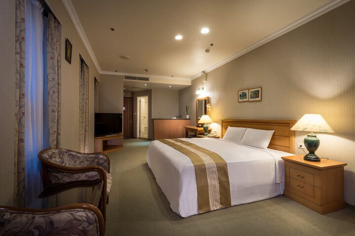 Room 35 of 81
