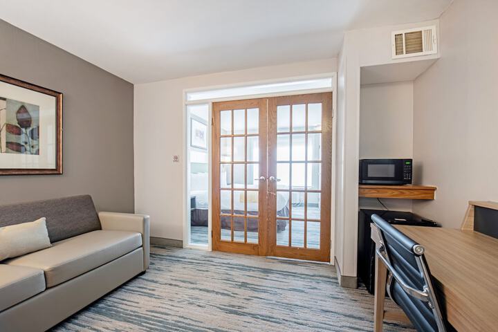Standard | King Bed (11 of 14)