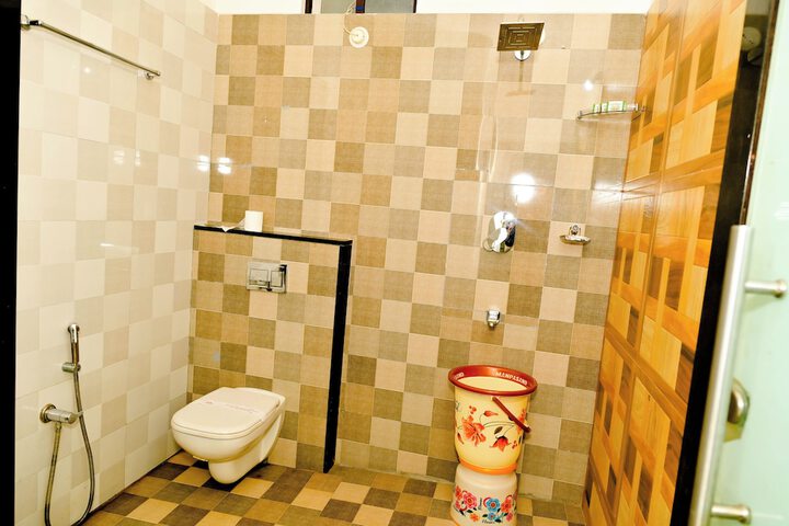 Room 32 of 82